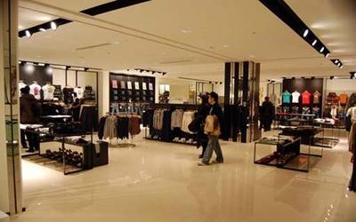 ZARA新零售時(shí)代開(kāi)啟 消費(fèi)者購(gòu)買行為變化與零售商的應(yīng)對(duì)策略